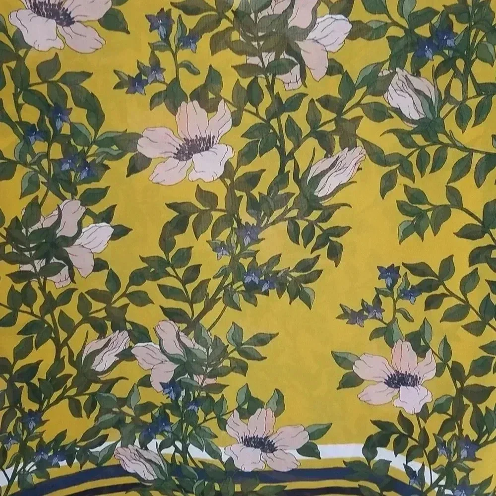 {CAbi} Women Style #5518 Spring Scene Bell Sleeves Blouse - Size Small - Picture 12 of 14